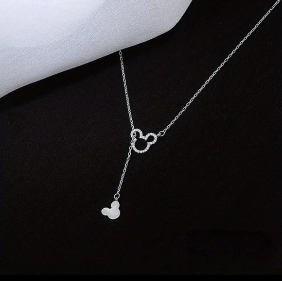 Tassel Mouse Necklace - Picture 2 of 4